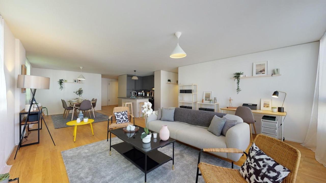 Superbe Modern Apartment In City Center La Chaux De Fonds Екстер'єр фото